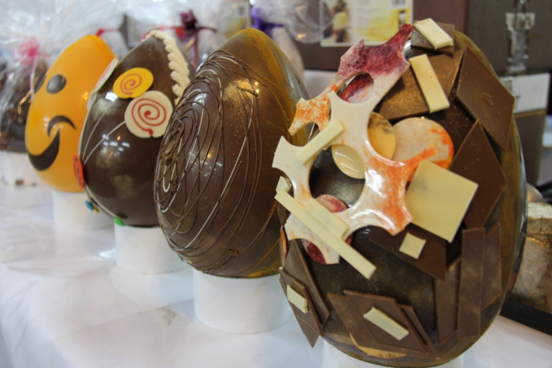 boulangerie-CLAVIERS-min_chocolate_factory_eggs_easter-897028